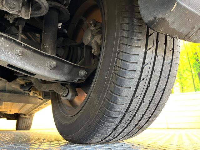 ＸＶ ２．０ｉ－Ｌ　黒革シート　４ＷＤ　純正ナビ　バックカメラ　シートヒーター　クルーズコントロール　パワーシート　ドラレコ　革巻きステリング　ＨＩＤヘッド　純正１７アルミ　スマートキー　ＥＴＣ　Ｂｌｕｅｔｏｏｔｈ　禁煙（68枚目）