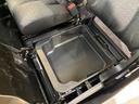 ハイブリッドＸＺ　ターボ　メーカー９型ナビ　全周囲カメラ　両側電動ドア　ステアリングヒーター　シートヒーター　オットマン　ＬＥＤヘッド　純正１４ＡＷ　ヘッドアップディスプレイ　アダプティブクルーズ　ワンオーナー　禁煙車（40枚目）