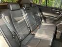 後部座席も気になるようなキズ・汚れやへたり等、大きなダメージはなく、良好な状態です。