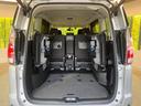 後席を格納すると、これだけの広さが!シーンに合わせたシートアレンジで、大きな荷物も積むことが出来ます♪