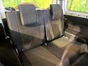 後部座席も気になるようなキズ・汚れやへたり等、大きなダメージはなく、良好な状態です。