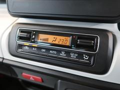 【問合せ　０７４９-２７-４９０７】【オートエアコン】一度お好みの温度に設定すれば、車内の温度を検知し風量や温度を自動で調整。暑い…寒い…と何度もスイッチ操作をする必要はありません。 7