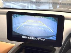 【問合せ：０７４９-２７-４９０７】【バックカメラ】駐車時に後方がリアルタイム映像で確認できます。大型商業施設や立体駐車場での駐車時や、夜間のバック時に大活躍！運転スキルに関わらず、今や必須装備です。 5