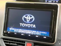 【問合せ：０７４９-２７-４９０７】【純正９型ナビ】人気の大型９インチナビを装備。存在感のある大画面はインパクト大！ナビ利用時のマップ表示は見やすく、テレビやＤＶＤは臨場感がアップ！ 3