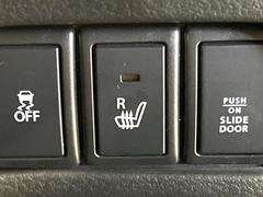 【問合せ：０７４９-２７-４９０７】【パワースライドドア】スマートキーや運転席のスイッチでスライドドアの開閉が可能♪電動だから力を入れてドアを開ける必要が無く、小さいお子様でも簡単開閉。 6