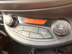 【問合せ：０７４９-２７-４９０７】【オートエアコン】一度お好みの温度に設定すれば、車内の温度を検知し風量や温度を自動で調整。暑い…寒い…と何度もスイッチ操作をする必要はありません。快適な車内空間を。 6