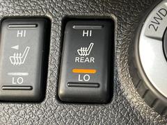 【全席シートヒーター】寒い日に重宝するシートヒーター！エアコンより早く温まってくれるので寒がりの人も安心ですね♪エアコンの温風は乾燥するから苦手、という方にもをおすすめです。 7