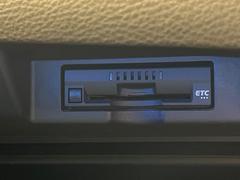 【ＥＴＣ】高速道路の料金所をストレスなく通過！話題のスポットやサービスエリアに多い「スマートIntercooler」利用時は必須のアイテムです。当店でセットアップを実施、ご納車当日からすぐにご利用いただけます！ 6