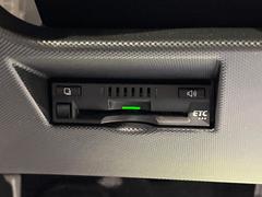 【ＥＴＣ】高速道路の料金所をストレスなく通過！話題のスポットやサービスエリアに多い「スマートIntercooler」利用時は必須のアイテムです。当店でセットアップを実施、ご納車当日からすぐにご利用いただけます！ 7