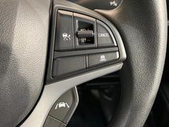 �ڥ����ץƥ��֥��롼������ȥ�����۹�®ƻϩ�Ǥ�Ĺ��Υ���Ԥ��ڤˡ�����ư��®�٤��ݤĥ��롼������ȥ����뤬�����ͷڸ������ƥ��Ϣ�Ȥ��������μ�ξ���Τ��Ƽִ֤��ݤĤ褦��®��Ĵ�ᤷ�Ƥ���ޤ����� 4