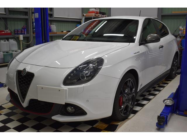 ジュリエッタ ヴェローチェ 禁煙/左ハンドル/ナビTV/バックカメラ/前後ドラレコ/カーボンリアスポ/黒革/パワーシート・ヒーター/ETC/キセノンヘッドライト/純正18AW/純正ブレンボ/パドルシフト(3枚目)