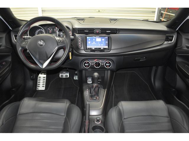 ジュリエッタ ヴェローチェ 禁煙/左ハンドル/ナビTV/バックカメラ/前後ドラレコ/カーボンリアスポ/黒革/パワーシート・ヒーター/ETC/キセノンヘッドライト/純正18AW/純正ブレンボ/パドルシフト(9枚目)