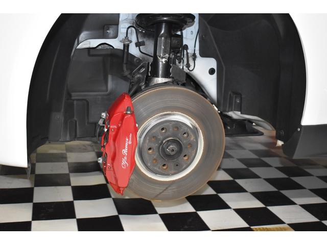 ジュリエッタ ヴェローチェ 禁煙/左ハンドル/ナビTV/バックカメラ/前後ドラレコ/カーボンリアスポ/黒革/パワーシート・ヒーター/ETC/キセノンヘッドライト/純正18AW/純正ブレンボ/パドルシフト(21枚目)