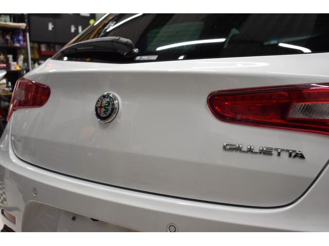 ジュリエッタ ヴェローチェ 禁煙/左ハンドル/ナビTV/バックカメラ/前後ドラレコ/カーボンリアスポ/黒革/パワーシート・ヒーター/ETC/キセノンヘッドライト/純正18AW/純正ブレンボ/パドルシフト(54枚目)