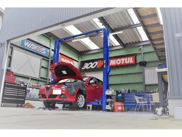 ジュリエッタ ヴェローチェ 禁煙/左ハンドル/ナビTV/バックカメラ/前後ドラレコ/カーボンリアスポ/黒革/パワーシート・ヒーター/ETC/キセノンヘッドライト/純正18AW/純正ブレンボ/パドルシフト(60枚目)