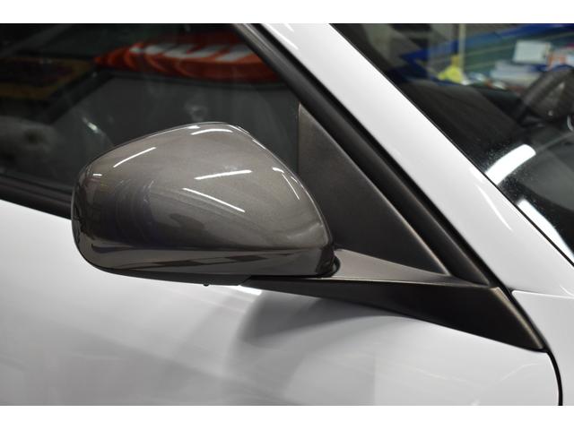 右ドアミラー