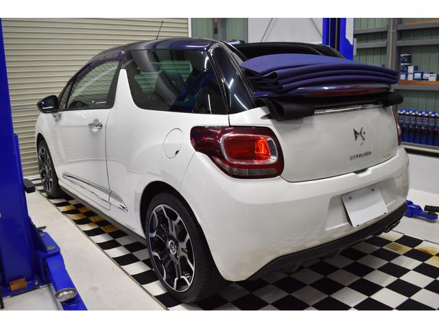 DS3カブリオ スポーツシック 禁煙/レザーシート/電動ルーフ/6MT/1600ccターボ/ETC/バックソナー/純正17AW(5枚目)