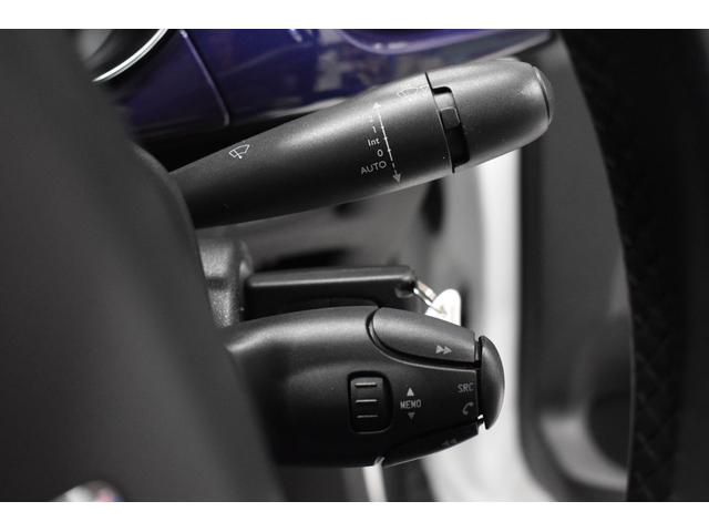 DS3カブリオ スポーツシック 禁煙/レザーシート/電動ルーフ/6MT/1600ccターボ/ETC/バックソナー/純正17AW(24枚目)