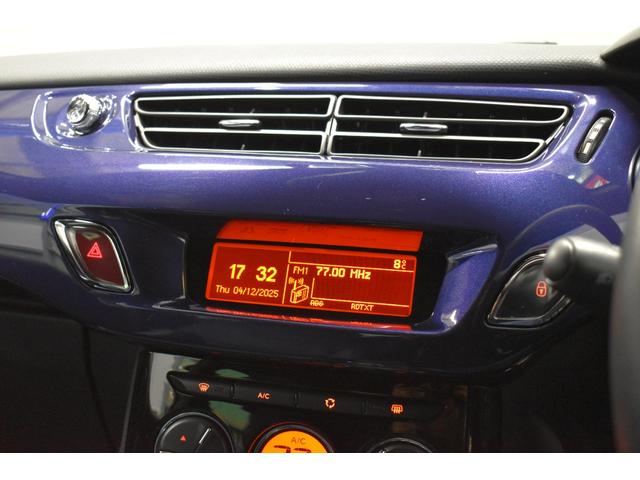 DS3カブリオ スポーツシック 禁煙/レザーシート/電動ルーフ/6MT/1600ccターボ/ETC/バックソナー/純正17AW(25枚目)