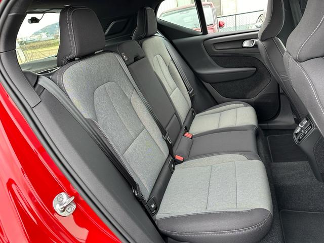 ＸＣ４０ プラス　プロ　Ｂ３　クライメートＰＫＧ・Ｇｏｏｇｌｅナビ・全周囲カメラ・パワーシート・ＥＴＣ・前後ドラレコ・パワーテールゲート・アダプティブクルコン・ワイヤレススマートフォンチャージ・ブラインドスポットインフォメーション（48枚目）