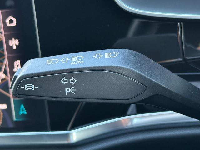 Ｑ３ ３５ＴＦＳＩ　Ｓライン　プラスパッケージ・コンビニエンス＆アシスタンスパッケージ・ブラックＡｕｄｉＲｉｎｇｓ＆ブラックスタイリングパッケージ・ＭＭＩナビ・純正前後ドラレコ・サラウンドビューカメラ・プレセンスフロント（31枚目）