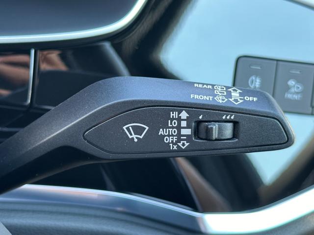Ｑ３ ３５ＴＦＳＩ　Ｓライン　プラスパッケージ・コンビニエンス＆アシスタンスパッケージ・ブラックＡｕｄｉＲｉｎｇｓ＆ブラックスタイリングパッケージ・ＭＭＩナビ・純正前後ドラレコ・サラウンドビューカメラ・プレセンスフロント（32枚目）