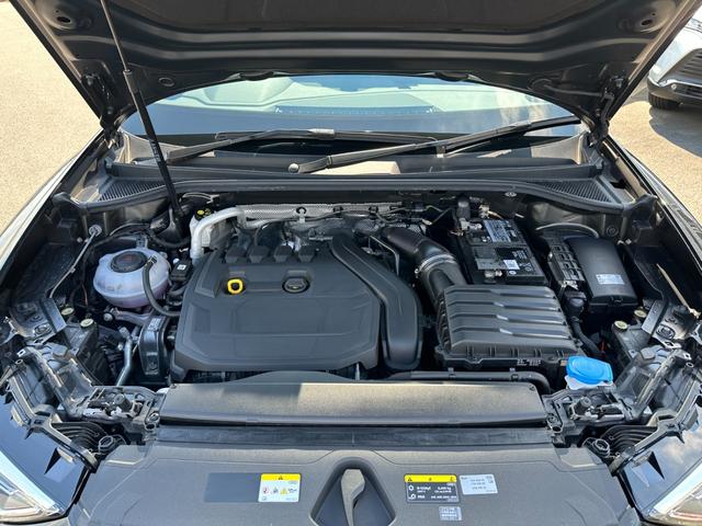 Ｑ３ ３５ＴＦＳＩ　Ｓライン　プラスパッケージ・コンビニエンス＆アシスタンスパッケージ・ブラックＡｕｄｉＲｉｎｇｓ＆ブラックスタイリングパッケージ・ＭＭＩナビ・純正前後ドラレコ・サラウンドビューカメラ・プレセンスフロント（59枚目）