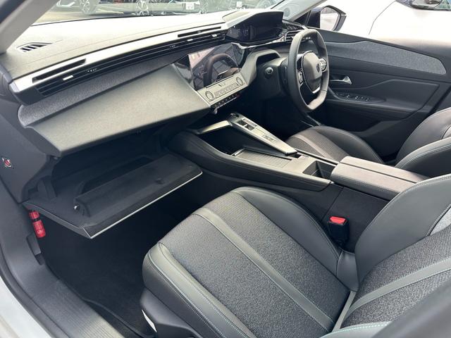 ３０８ ＳＷ　アリュール　ブルーＨＤｉ　ディスプレイオーディオ・前後ドラレコ・ＥＴＣ・アクティブセーフティブレーキ・レーンキーピングアシスト・リアクロストラフィックアラート・ブラインドスポットモニター・ワイドバックアイカメラ（46枚目）