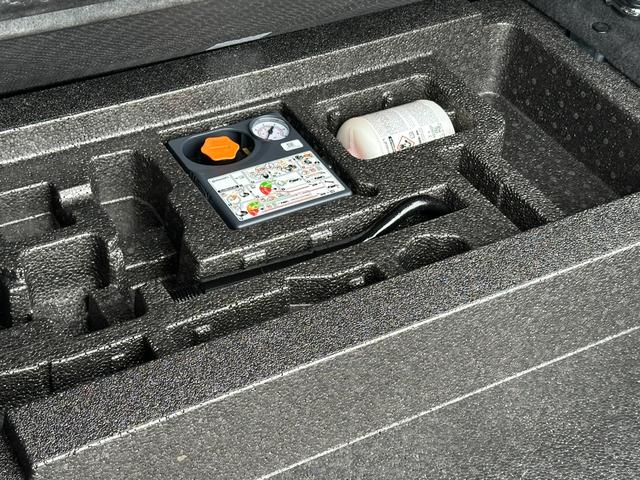 レンジローバーイヴォーク Ｓ　Ｄ２００　１１．４インチナビ・３Ｄカメラ・ＥＴＣ２．０・パワーテールゲート・黒革シート・パワーシート・テレインレスポンス２・ブラインドスポットアシスト・エマージェンシーブレーキ・レーンキープアシスト（60枚目）