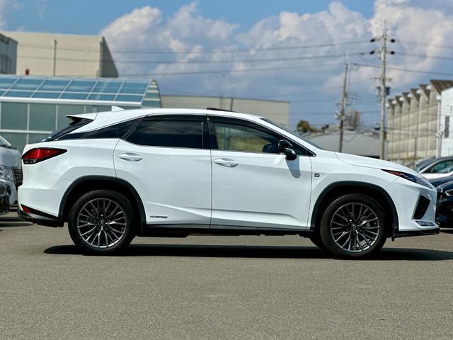 ＲＸ ＲＸ４５０ｈ　Ｆスポーツ　ムーンルーフ・前後ドラレコ・ＬｅｘｕｓＳａｆｅｔｙＳｙｓｔｅｍ＋・ブラインドスポットモニター・三眼フルＬＥＤヘッド・シートヒーター＆ベンチレーション・パワーバックドア・赤本革シート・メモリ付Ｐシート（13枚目）