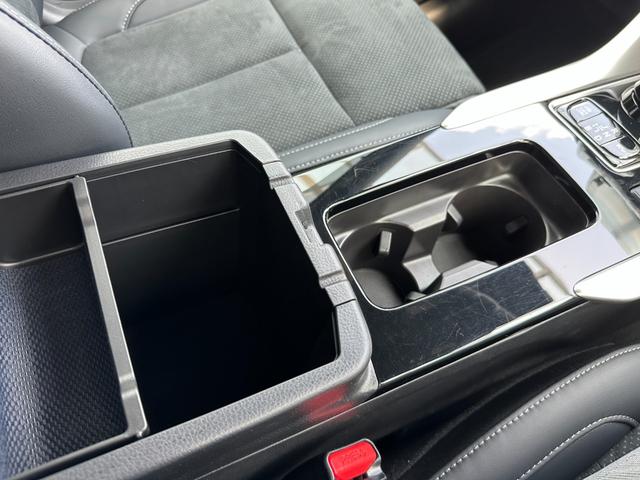 エクリプスクロスＰＨＥＶ Ｐ　ナビ・ＥＴＣ・電動シート（37枚目）