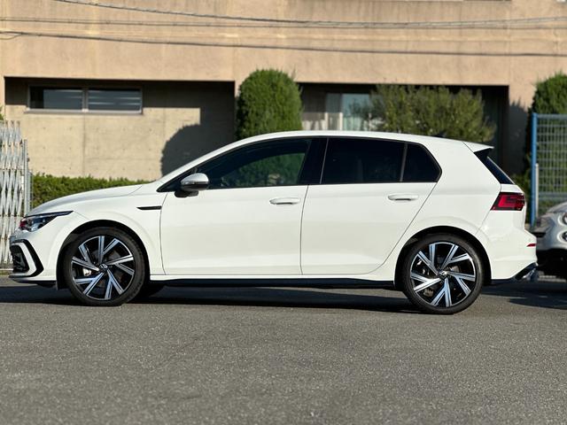 ゴルフ ＴＤＩ　Ｒライン　プラチナムエディション　ＤＣＣパッケージ・ナビ・フルセグＴＶ・ＥＴＣ２．０・シートヒーター・ステアリングヒーター・ワイヤレスチャージャー・レーダークルーズコントロール・バックカメラ・メーカー保証継承（17枚目）