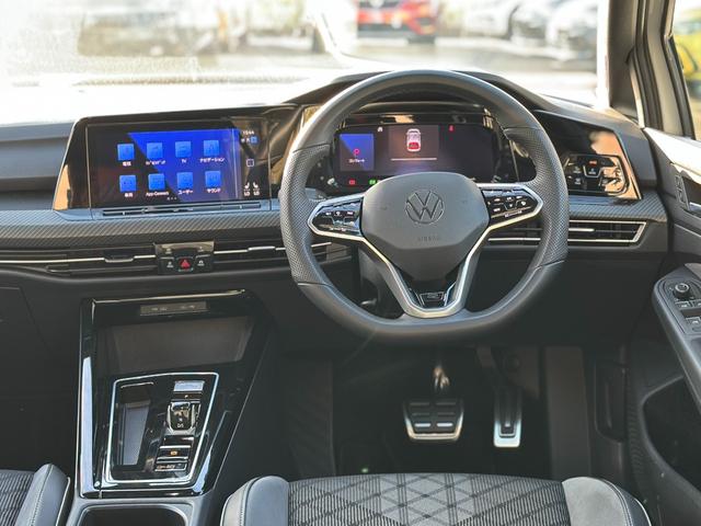 ゴルフ ＴＤＩ　Ｒライン　プラチナムエディション　ＤＣＣパッケージ・ナビ・フルセグＴＶ・ＥＴＣ２．０・シートヒーター・ステアリングヒーター・ワイヤレスチャージャー・レーダークルーズコントロール・バックカメラ・メーカー保証継承（24枚目）