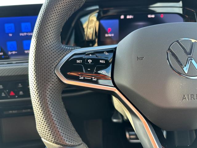 ゴルフ ＴＤＩ　Ｒライン　プラチナムエディション　ＤＣＣパッケージ・ナビ・フルセグＴＶ・ＥＴＣ２．０・シートヒーター・ステアリングヒーター・ワイヤレスチャージャー・レーダークルーズコントロール・バックカメラ・メーカー保証継承（26枚目）