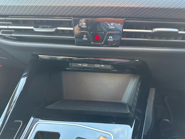 ゴルフ ＴＤＩ　Ｒライン　プラチナムエディション　ＤＣＣパッケージ・ナビ・フルセグＴＶ・ＥＴＣ２．０・シートヒーター・ステアリングヒーター・ワイヤレスチャージャー・レーダークルーズコントロール・バックカメラ・メーカー保証継承（37枚目）