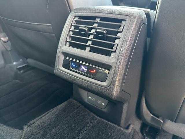 ゴルフ ＴＤＩ　Ｒライン　プラチナムエディション　ＤＣＣパッケージ・ナビ・フルセグＴＶ・ＥＴＣ２．０・シートヒーター・ステアリングヒーター・ワイヤレスチャージャー・レーダークルーズコントロール・バックカメラ・メーカー保証継承（52枚目）