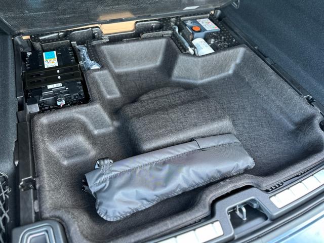 ＸＣ６０ ウルトラ　Ｂ５　ＡＷＤ　茶革シート・サンルーフ・ハーマンカードン・クリスタルシフトノブ・Ｇｏｏｇｌｅナビ・ワイヤレスチャージャー・シートヒーター・シートエアコン・ステアリングヒーター・フットトランクオープナー（19枚目）