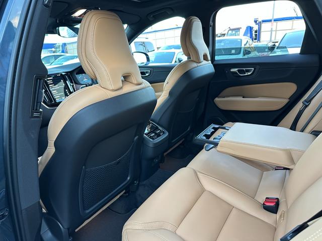 ＸＣ６０ ウルトラ　Ｂ５　ＡＷＤ　茶革シート・サンルーフ・ハーマンカードン・クリスタルシフトノブ・Ｇｏｏｇｌｅナビ・ワイヤレスチャージャー・シートヒーター・シートエアコン・ステアリングヒーター・フットトランクオープナー（53枚目）