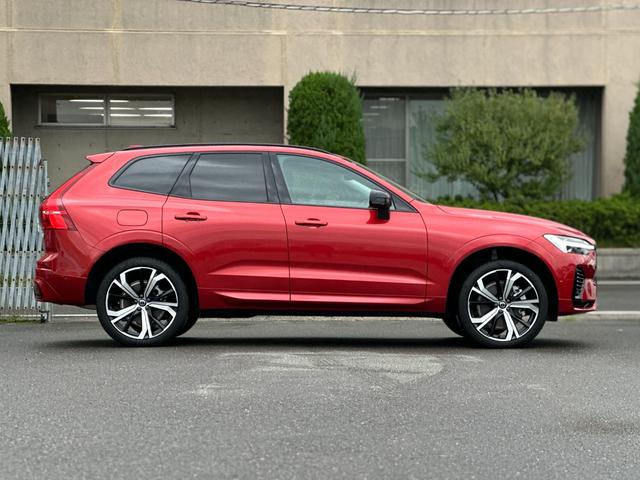 ＸＣ６０ リチャージアルティメトＴ６ＡＷＤプラグインハイブリド　サンルーフ・ハーマンカードン・Ｇｏｏｇｌｅナビ（11枚目）