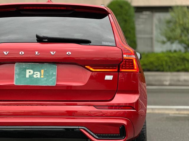 ＸＣ６０ リチャージアルティメトＴ６ＡＷＤプラグインハイブリド　サンルーフ・ハーマンカードン・Ｇｏｏｇｌｅナビ（14枚目）