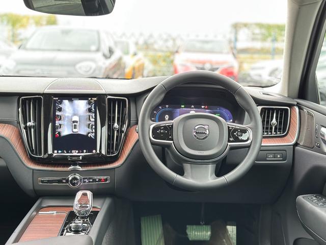 ＸＣ６０ リチャージアルティメトＴ６ＡＷＤプラグインハイブリド　サンルーフ・ハーマンカードン・Ｇｏｏｇｌｅナビ（24枚目）