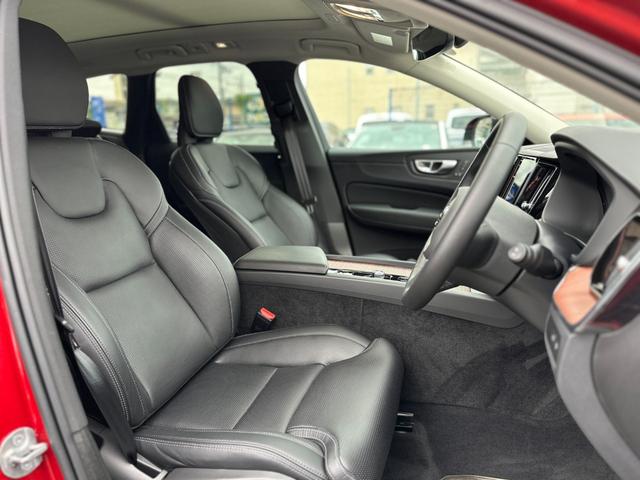 ＸＣ６０ リチャージアルティメトＴ６ＡＷＤプラグインハイブリド　サンルーフ・ハーマンカードン・Ｇｏｏｇｌｅナビ（44枚目）