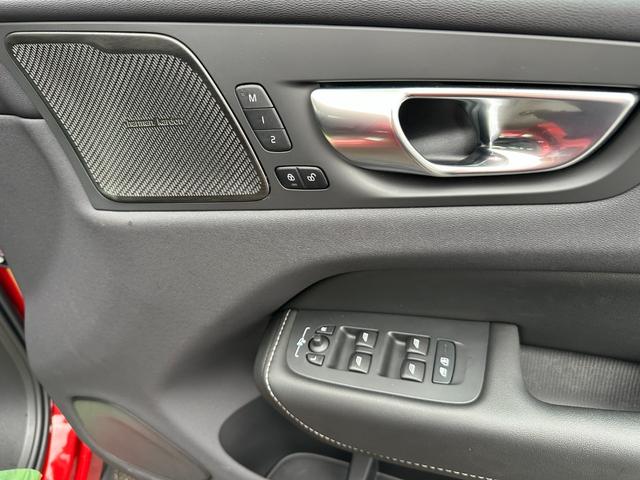 ＸＣ６０ リチャージアルティメトＴ６ＡＷＤプラグインハイブリド　サンルーフ・ハーマンカードン・Ｇｏｏｇｌｅナビ（47枚目）