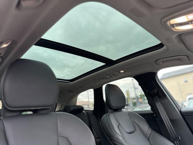 ＸＣ６０ リチャージアルティメトＴ６ＡＷＤプラグインハイブリド　サンルーフ・ハーマンカードン・Ｇｏｏｇｌｅナビ（50枚目）