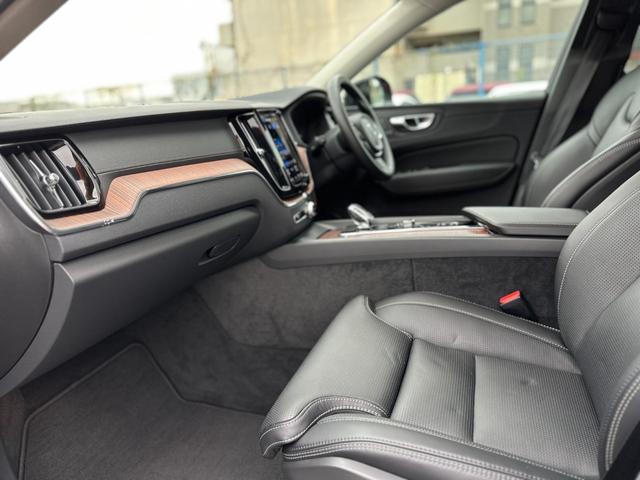 ＸＣ６０ リチャージアルティメトＴ６ＡＷＤプラグインハイブリド　サンルーフ・ハーマンカードン・Ｇｏｏｇｌｅナビ（53枚目）
