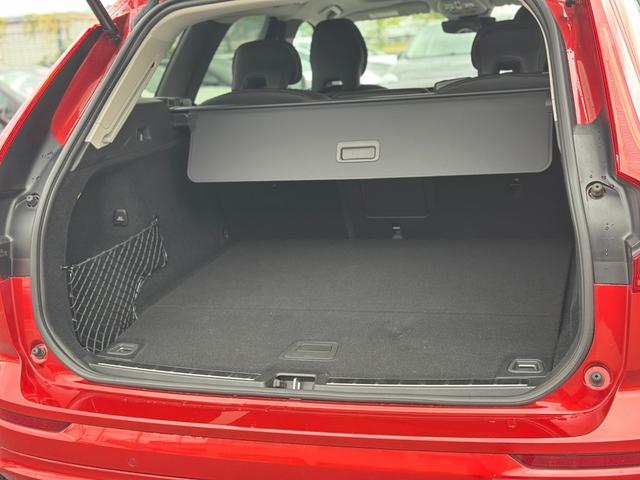 ＸＣ６０ リチャージアルティメトＴ６ＡＷＤプラグインハイブリド　サンルーフ・ハーマンカードン・Ｇｏｏｇｌｅナビ（59枚目）