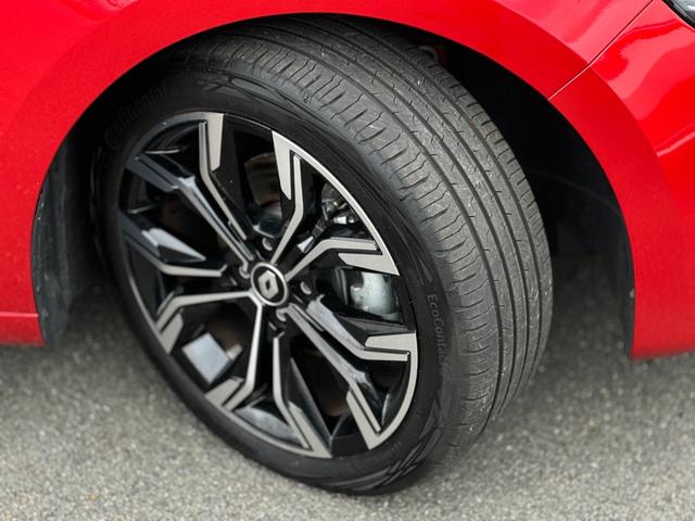 ルーテシア Ｅ－テックフルハイブリッド　レザーパック　禁煙車・ＥＴＣ・Ｂカメラ・前後純正ドラレコ・純正フロアマット・本革シート・シートヒーター・ステアリングヒーター・パーキングアシスト・レーンキープアシスト・スペアキー・保証継承（20枚目）