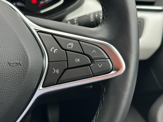 ルーテシア Ｅ－テックフルハイブリッド　レザーパック　禁煙車・ＥＴＣ・Ｂカメラ・前後純正ドラレコ・純正フロアマット・本革シート・シートヒーター・ステアリングヒーター・パーキングアシスト・レーンキープアシスト・スペアキー・保証継承（27枚目）