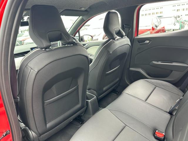 ルーテシア Ｅ－テックフルハイブリッド　レザーパック　禁煙車・ＥＴＣ・Ｂカメラ・前後純正ドラレコ・純正フロアマット・本革シート・シートヒーター・ステアリングヒーター・パーキングアシスト・レーンキープアシスト・スペアキー・保証継承（43枚目）