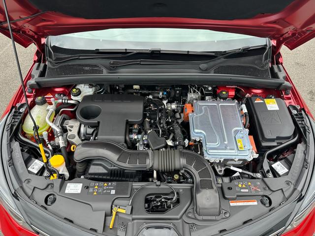 ルーテシア Ｅ－テックフルハイブリッド　レザーパック　禁煙車・ＥＴＣ・Ｂカメラ・前後純正ドラレコ・純正フロアマット・本革シート・シートヒーター・ステアリングヒーター・パーキングアシスト・レーンキープアシスト・スペアキー・保証継承（48枚目）